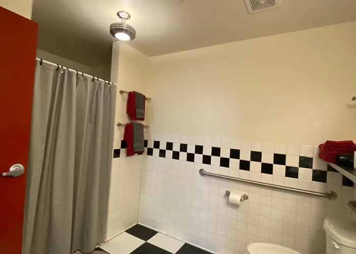 Brunswick 101 Apartment *